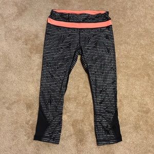 EUC Lululemon Crop Leggings